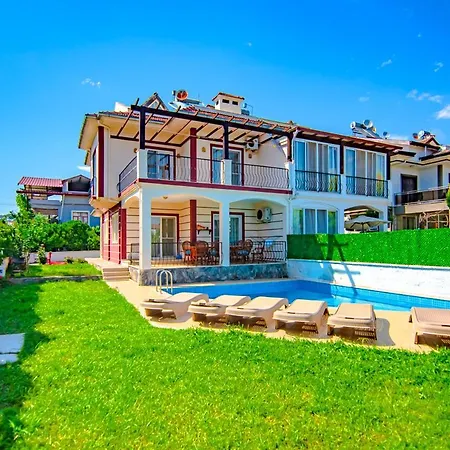 Defne-ozel Havuzlu Genis Bahceli Luks