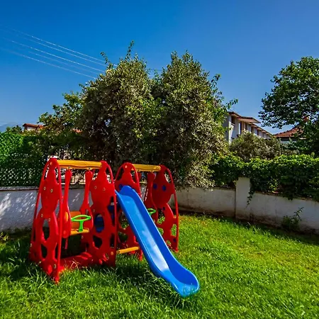 Appartamento Defne-ozel Havuzlu Genis Bahceli Luks Fethiye